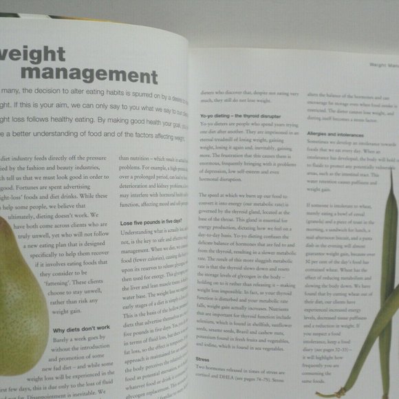 The Food Doctor Healing Foods for Mind and Body 2004 Ian Marber & Vicki Edgson - Picture 4 of 5